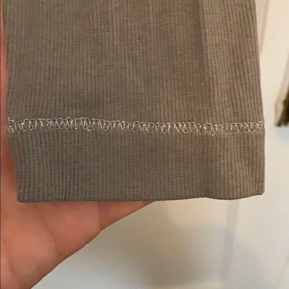 Grey Tee - Picture 3 of 4